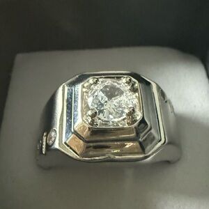 NEW! Pretty Bird Jewelry Men's Silver-Tone Diamond Ring - White Crystal Center